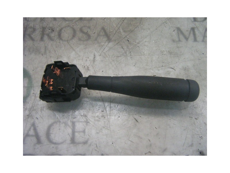 Recambio de mando limpia para nissan trade 100 referencia OEM IAM   