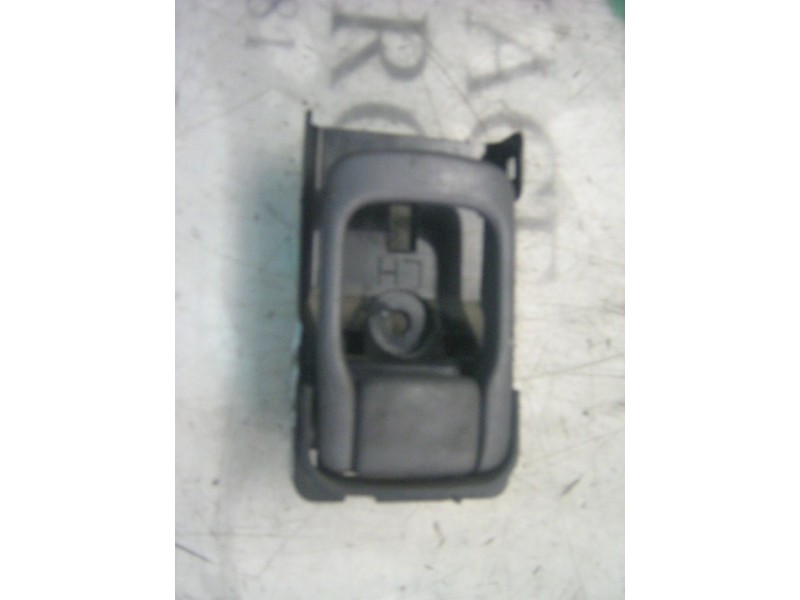 Recambio de maneta interior delantera derecha para nissan serena (c23m) 2.0 cat referencia OEM IAM   