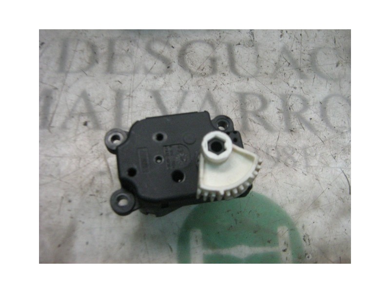 Recambio de motor apertura trampillas climatizador para ford focus berlina (cak) ambiente referencia OEM IAM   