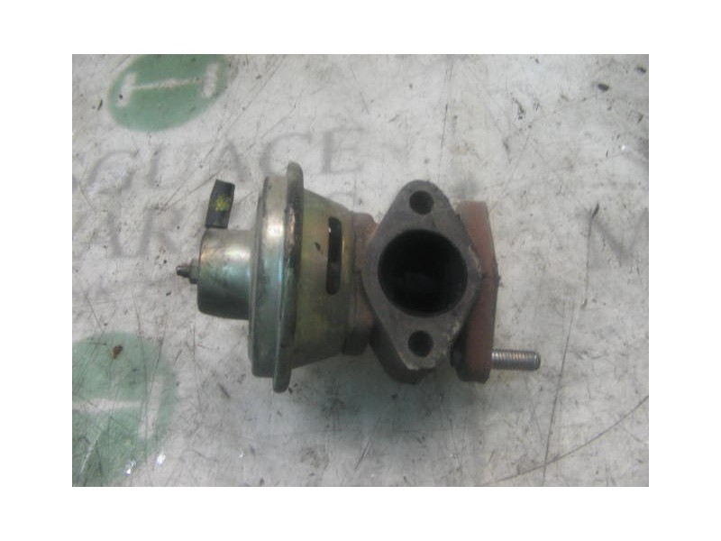 Recambio de valvula egr para nissan trade 100 referencia OEM IAM   
