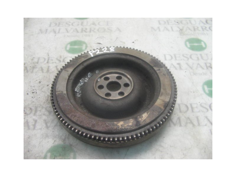 Recambio de volante motor para nissan trade 100 referencia OEM IAM   