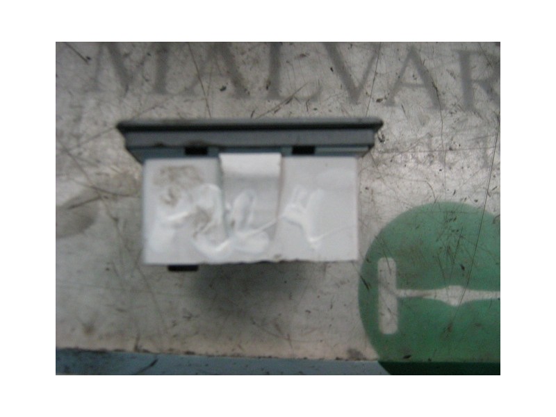 Recambio de mando multifuncion para nissan trade 100 referencia OEM IAM   