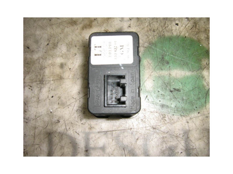 Recambio de mando elevalunas delantero izquierdo para opel astra g berlina sport referencia OEM IAM   