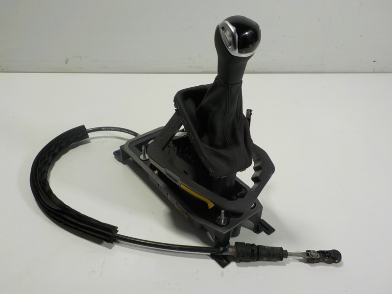 Recambio de palanca cambio para audi a1 sportback (gba) 1.0 tfsi referencia OEM IAM 82C713139BTAH 2Q2713023AQ 2Q2713023AQ