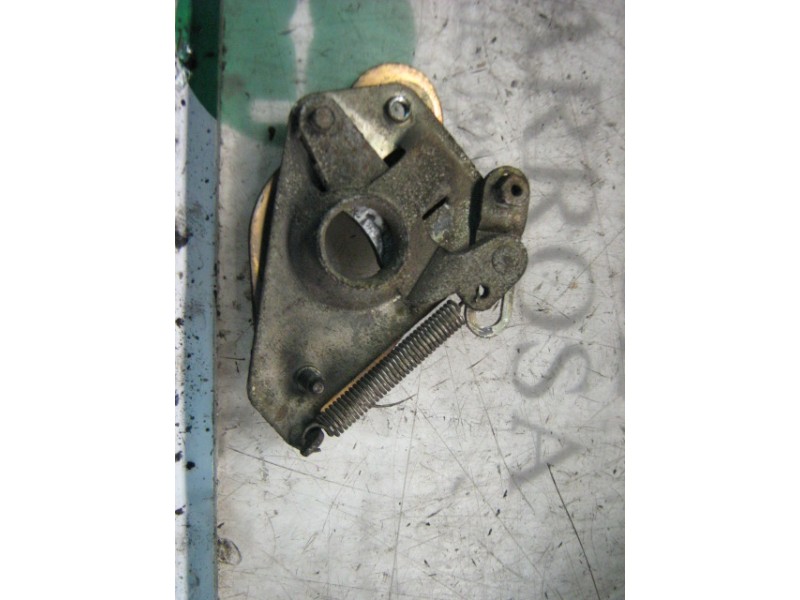 Recambio de cerradura capot para peugeot 205 berlina referencia OEM IAM   