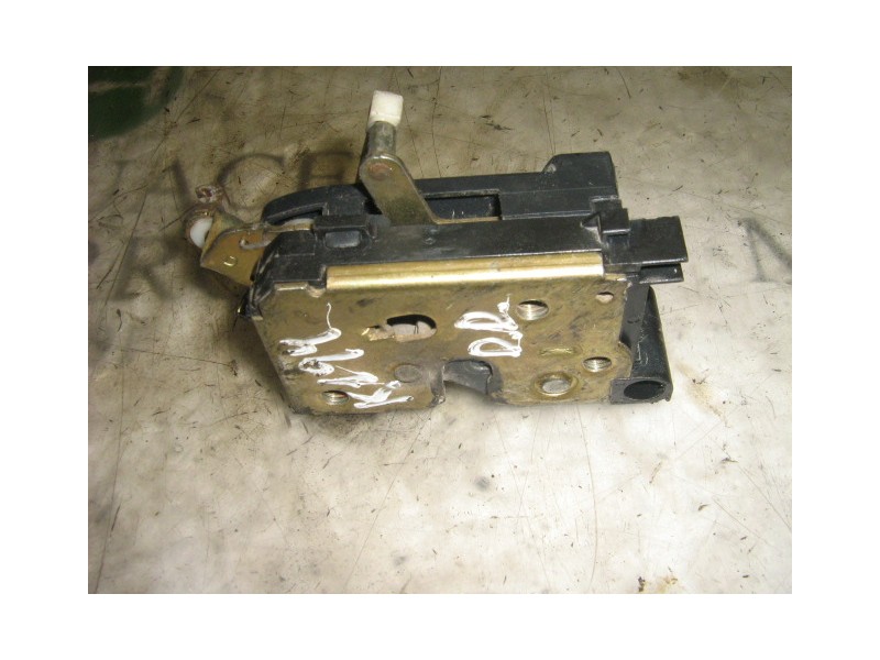 Recambio de cerradura puerta delantera derecha para alfa romeo 145 1.4 referencia OEM IAM   