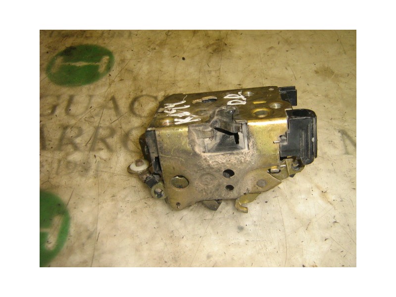 Recambio de cerradura puerta delantera derecha para alfa romeo 145 1.4 referencia OEM IAM   