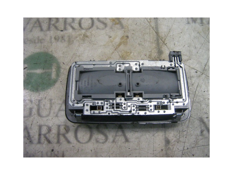 Recambio de piloto interior para alfa romeo 147 (190) 1.9 jtd distinctive referencia OEM IAM   