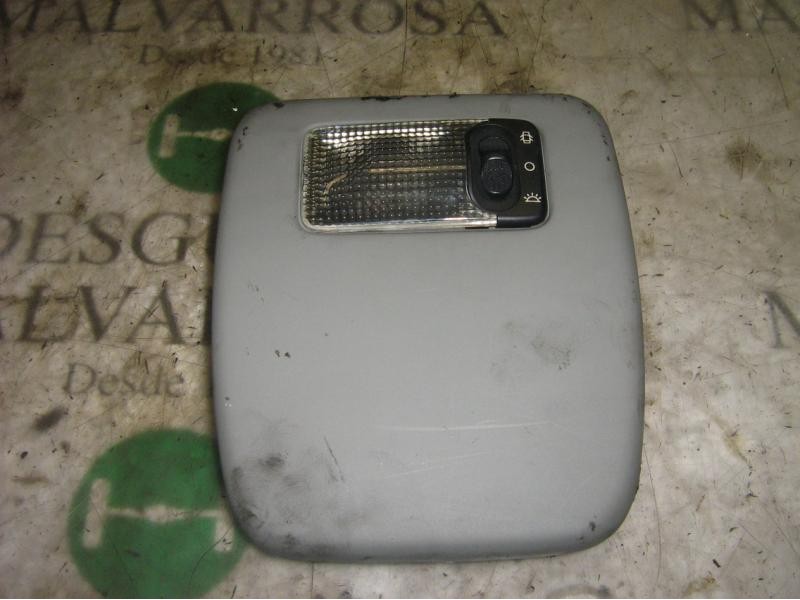 Recambio de piloto interior para citroën xsara berlina 1.9 td exclusive referencia OEM IAM   