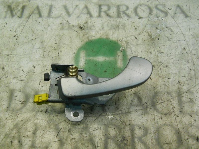 Recambio de maneta interior trasera izquierda para mitsubishi carisma berlina 5 (da0) 1900 di-d avance referencia OEM IAM   