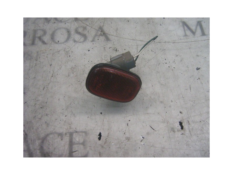 Recambio de piloto lateral derecho para toyota carina (t19) 1.6 berlina referencia OEM IAM   