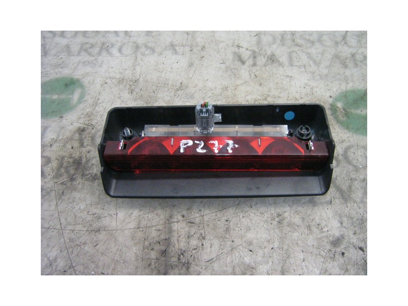 Recambio de piloto trasero central para citroën c2 vtr referencia OEM IAM   