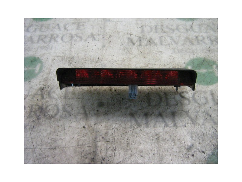 Recambio de piloto trasero central para citroën c2 vtr referencia OEM IAM   