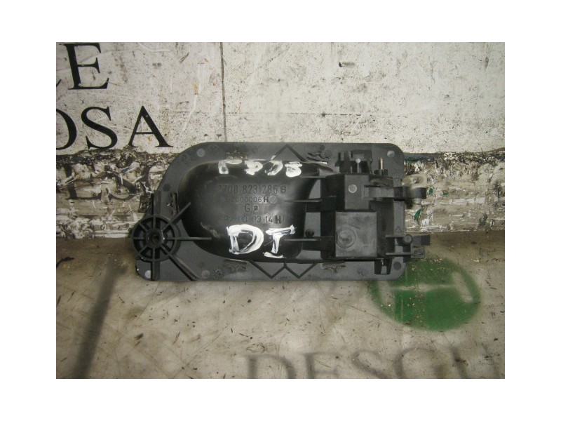 Recambio de maneta interior delantera izquierda para renault laguna (b56) referencia OEM IAM   