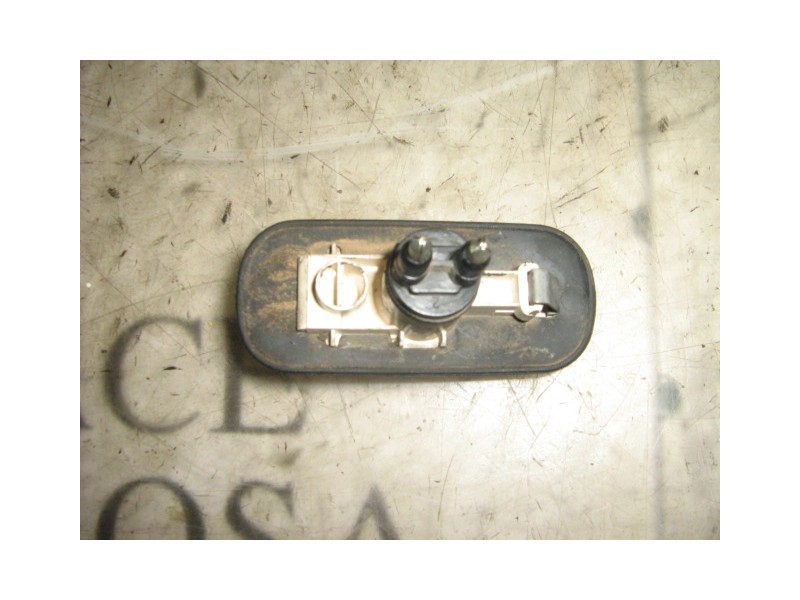 Recambio de piloto lateral izquierdo para gmc chevrolet alero 2.4 ltr piel referencia OEM IAM   