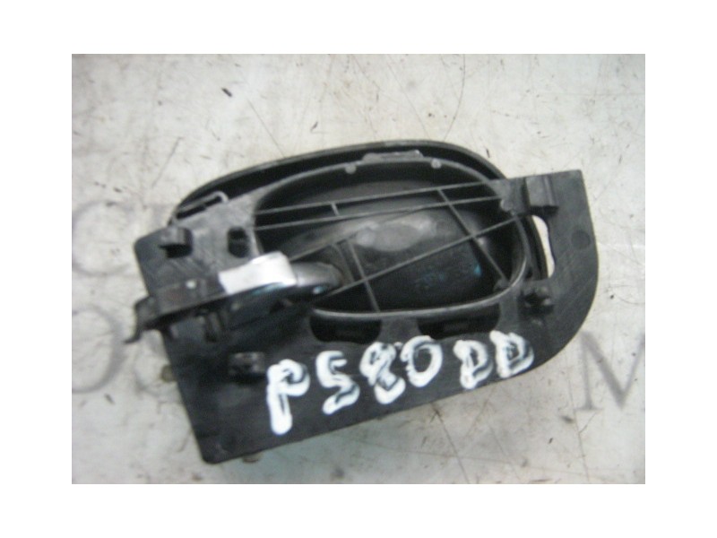 Recambio de maneta interior delantera derecha para peugeot 206 berlina xs referencia OEM IAM   