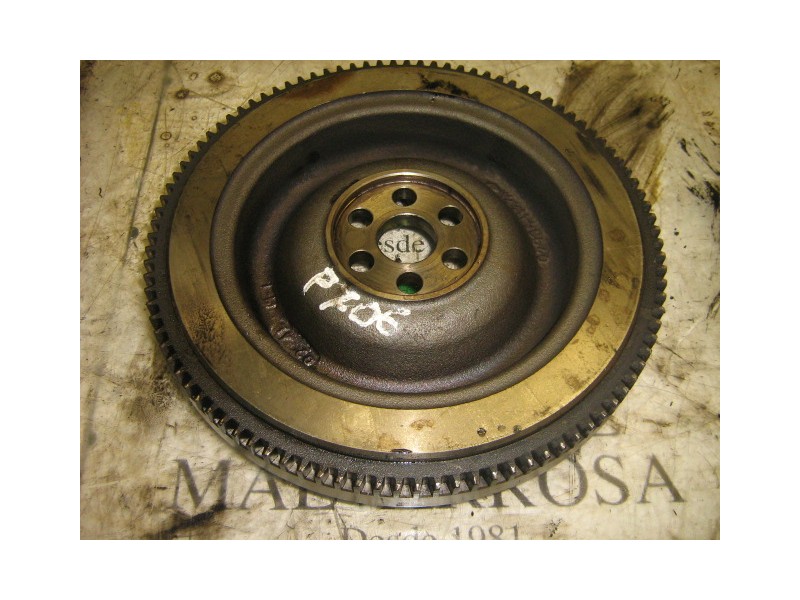 Recambio de volante motor para nissan vanette cargo vanette cargo caja cerrada referencia OEM IAM   