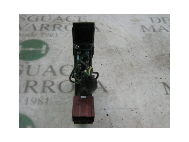 Recambio de mando elevalunas delantero izquierdo para mg serie 45 (rt) classic (5-ptas.) referencia OEM IAM   