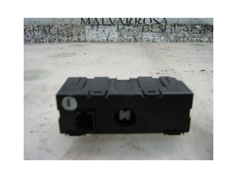 Recambio de mando multifuncion para citroën xsara coupe 1.9 td seduction referencia OEM IAM   