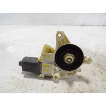 MOTOR ELEVALUNAS DELANTERO IZQUIERDO A2518200742 A2518200742 