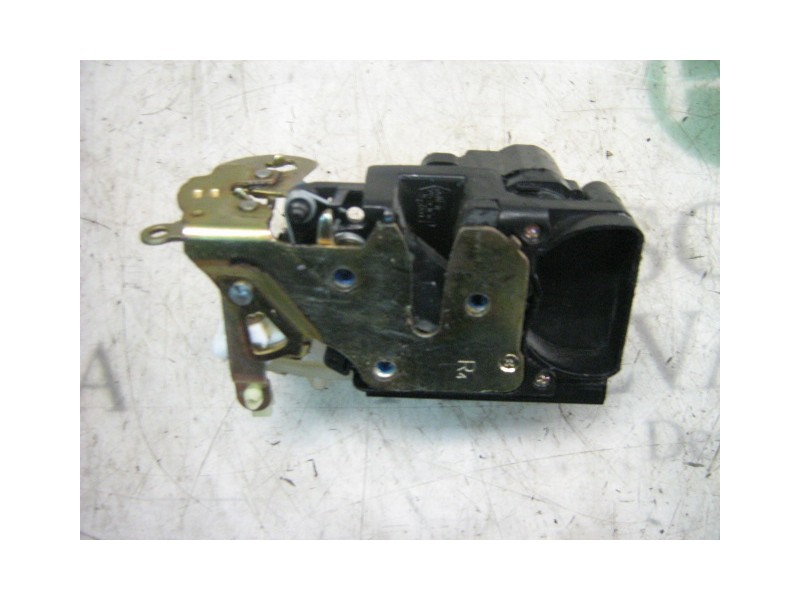 Recambio de cerradura puerta delantera derecha para chevrolet lacetti cdx referencia OEM IAM   