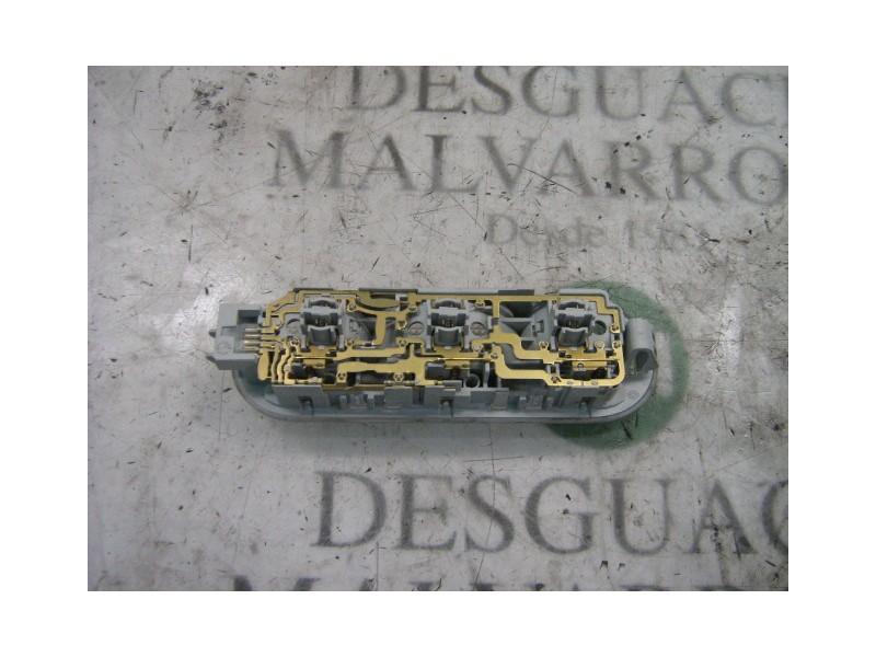 Recambio de piloto interior para renault megane ii berlina 5p confort dynamique referencia OEM IAM   