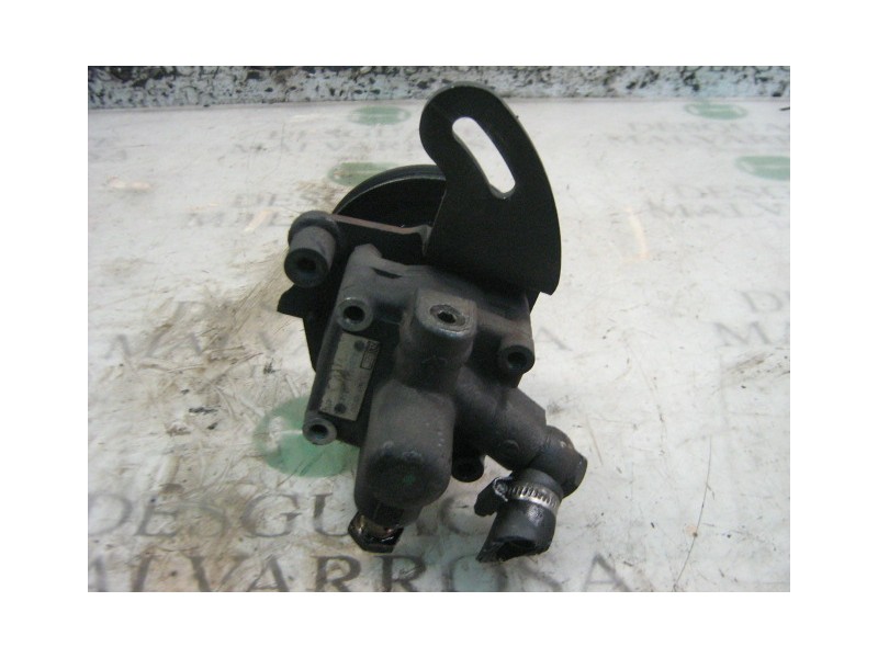 Recambio de bomba direccion para nissan trade 100 referencia OEM IAM   