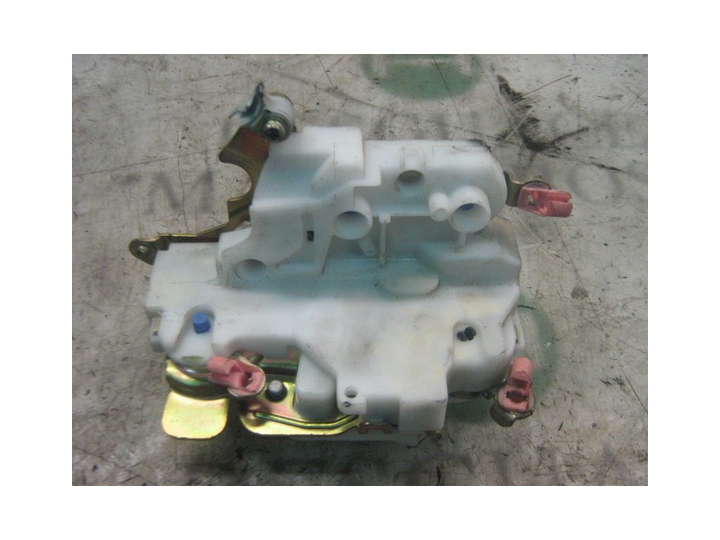 Recambio de cerradura puerta delantera izquierda para nissan primera berlina (p11) comfort referencia OEM IAM   