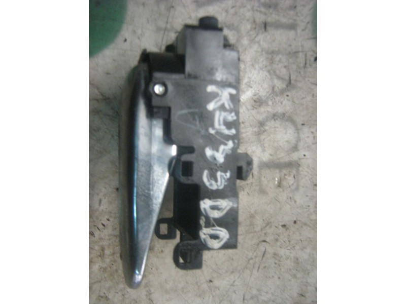 Recambio de maneta interior delantera derecha para nissan primera berlina (p11) comfort referencia OEM IAM   