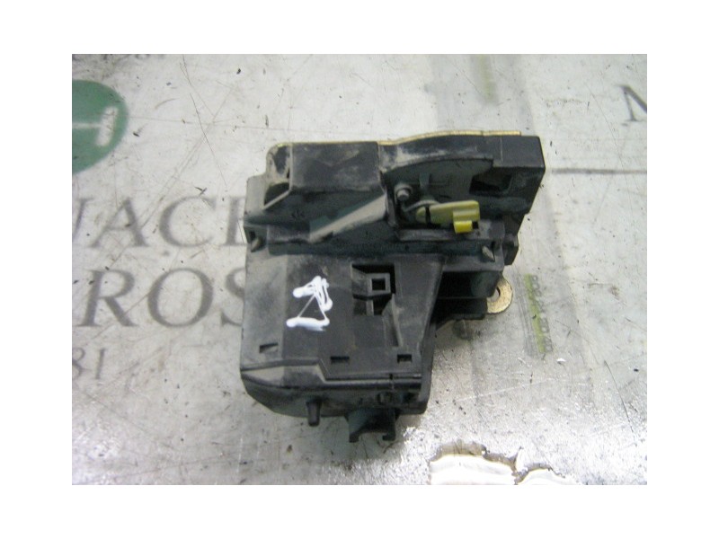 Recambio de cerradura puerta trasera izquierda para renault scenic (ja..) 1.4 16v fairway referencia OEM IAM   