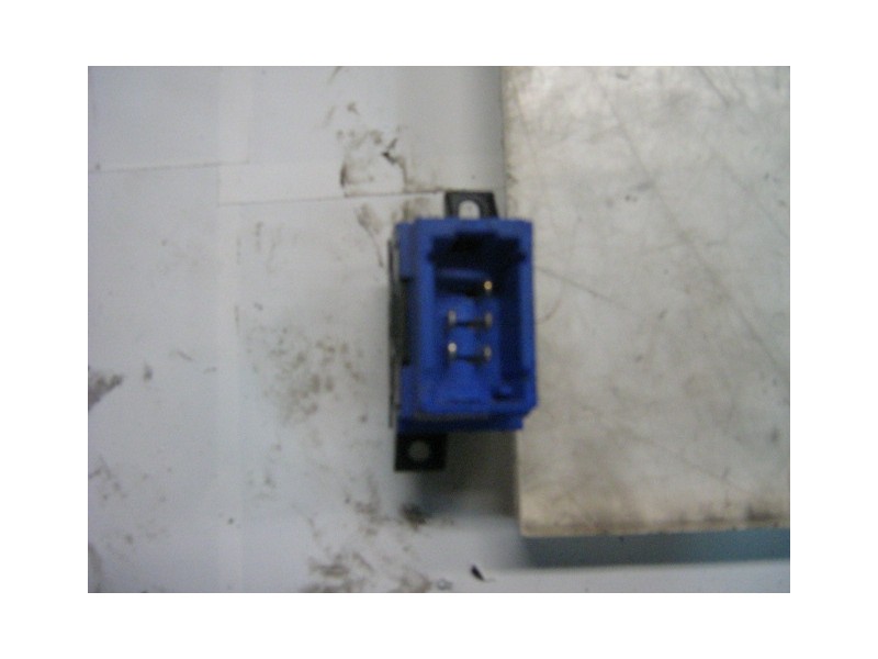 Recambio de mando elevalunas trasero derecho para renault scenic (ja..) 1.4 16v fairway referencia OEM IAM   