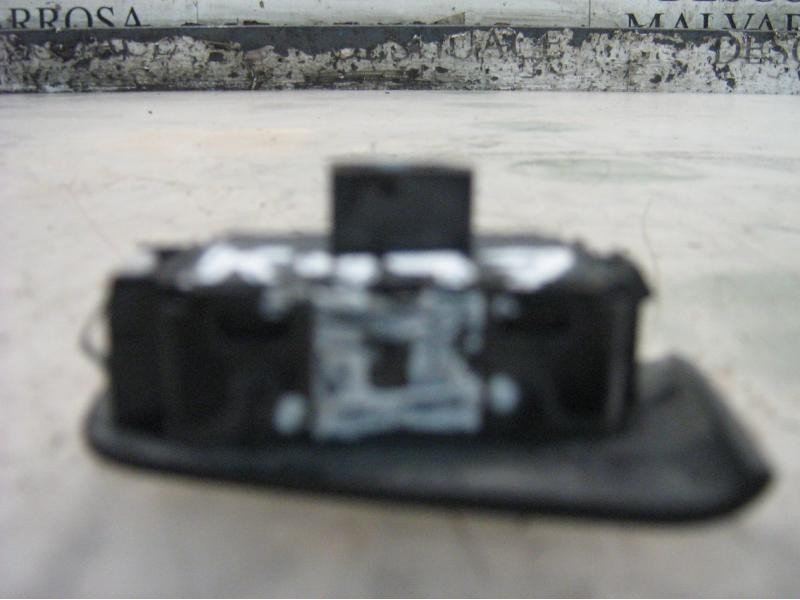 Recambio de mando elevalunas delantero derecho para fiat stilo (192) 1.9 jtd cat referencia OEM IAM   