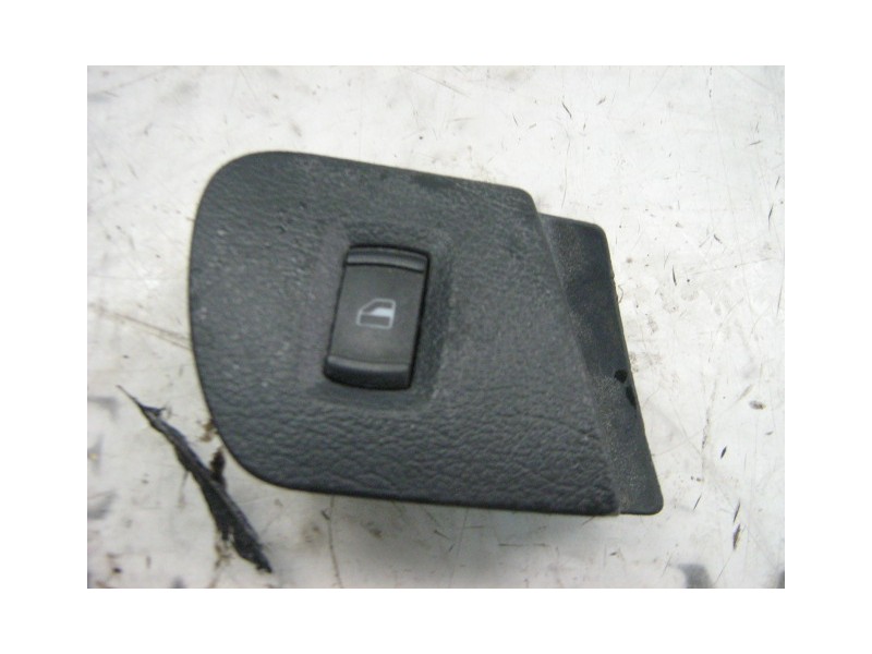 Recambio de mando elevalunas trasero izquierdo para skoda octavia berlina (1u2) classic referencia OEM IAM   