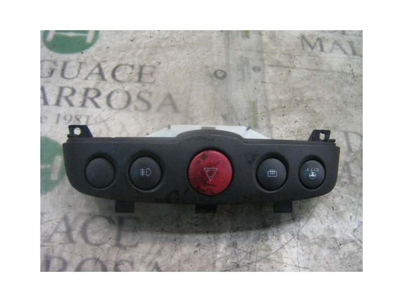 Recambio de warning para fiat punto berlina (188) 1.9 diesel eco referencia OEM IAM 735289415  