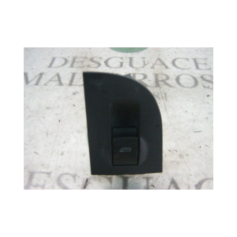 Recambio de mando elevalunas trasero derecho para audi a6 berlina (4b2) 2.5 tdi referencia OEM IAM 4B095985501C  