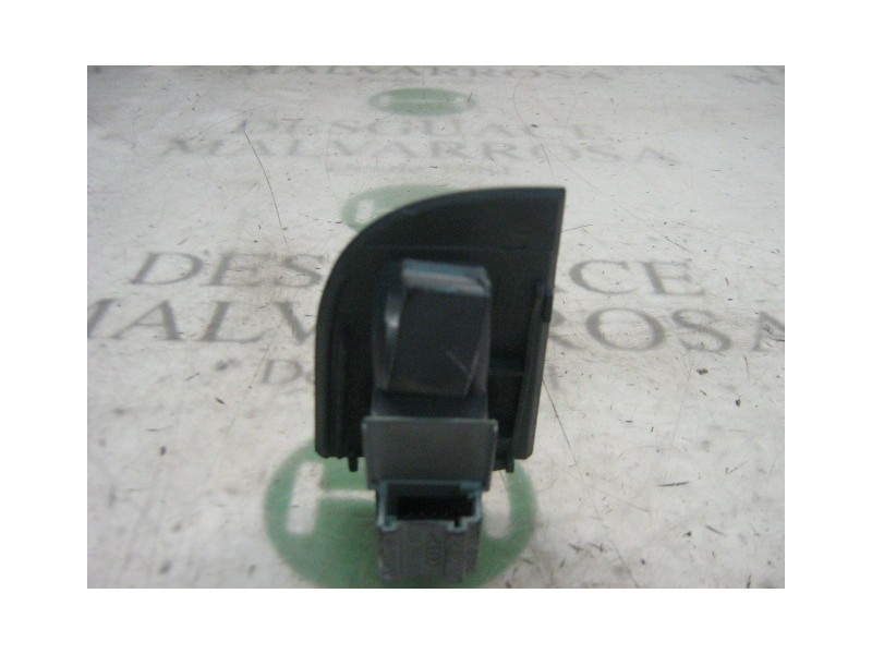 Recambio de mando elevalunas trasero derecho para audi a6 berlina (4b2) 2.5 tdi referencia OEM IAM 4B095985501C  