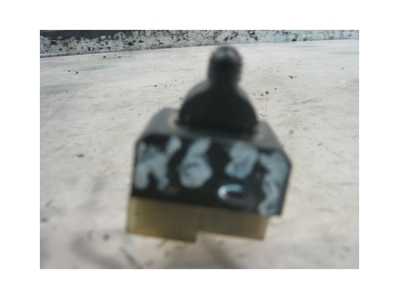 Recambio de mando elevalunas trasero derecho para chrysler voyager (gs) 2.5 td se referencia OEM IAM   