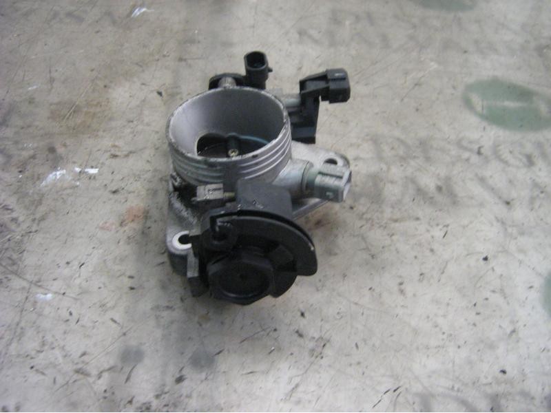 Recambio de caja mariposa para citroën xsara berlina 1.6 attraction referencia OEM IAM   