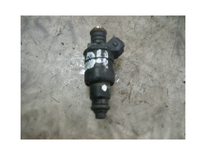 Recambio de inyector para renault megane i classic (la0) 1.6e alize referencia OEM IAM   