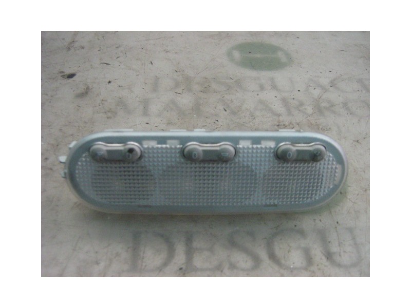 Recambio de piloto interior para renault scenic ii grand confort dynamique referencia OEM IAM   