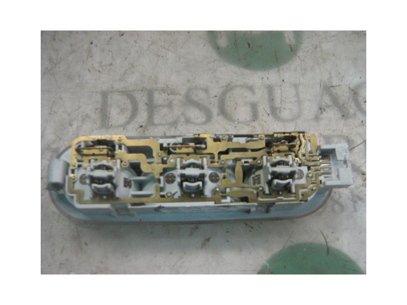 Recambio de piloto interior para renault scenic ii grand confort dynamique referencia OEM IAM   