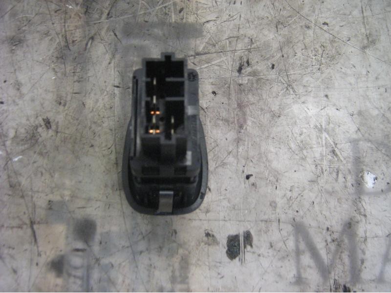 Recambio de mando elevalunas trasero izquierdo para peugeot 406 berlina (s1/s2) stdt referencia OEM IAM   