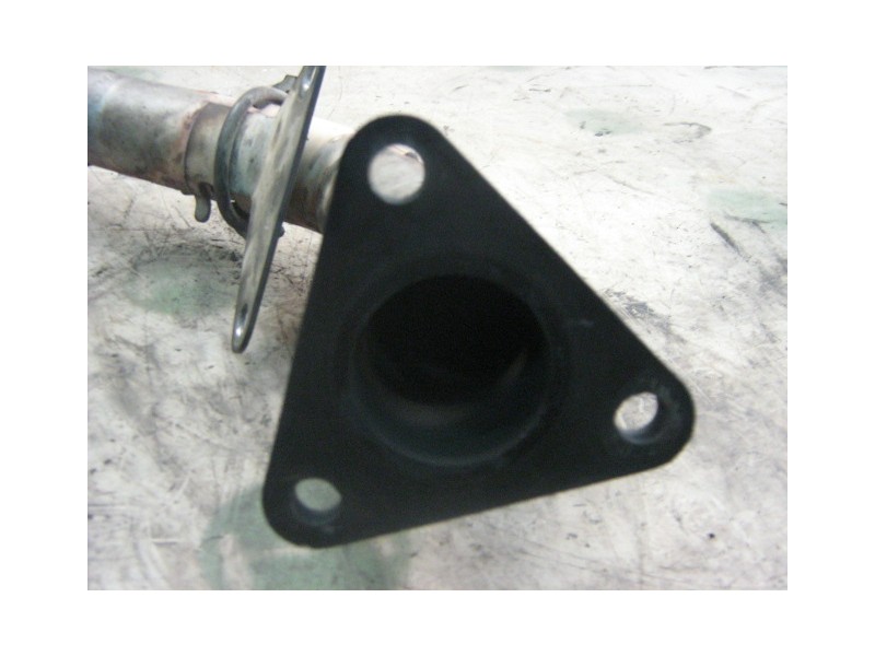 Recambio de salida colector para kia sephia ll ls referencia OEM IAM   