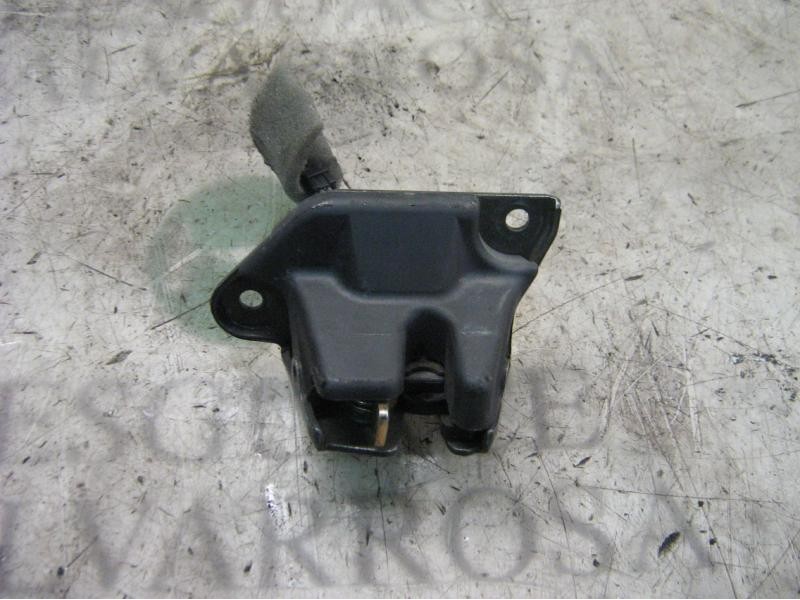 Recambio de cerradura maletero / porton para fiat bravo (182) jtd 105 / 100 sx referencia OEM IAM   