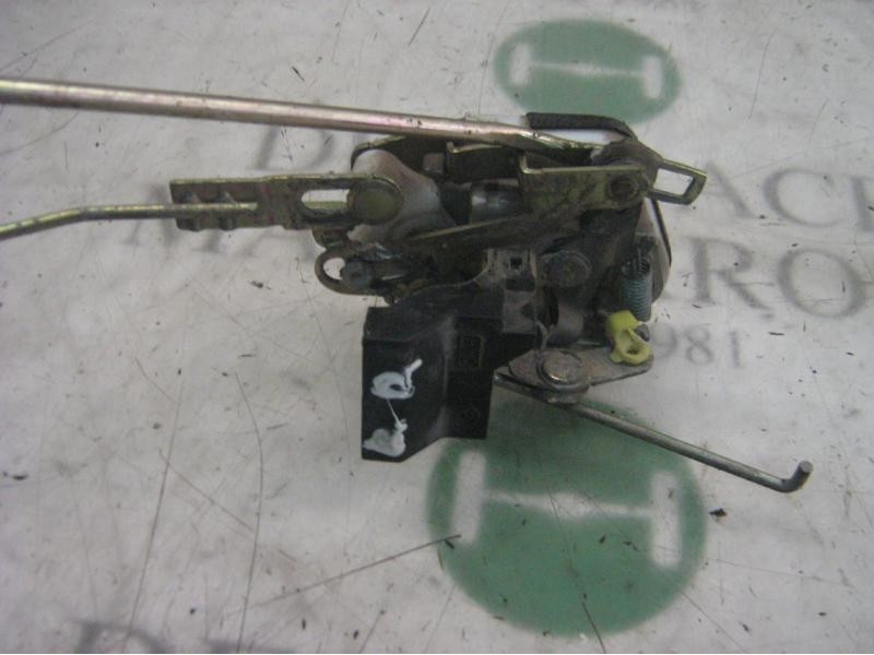 Recambio de cerradura puerta delantera derecha para hyundai coupe (j2) 1.6 fx coupe referencia OEM IAM 8132027000  