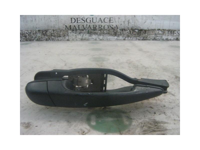 Recambio de maneta exterior trasera derecha para bmw serie 3 berlina (e46) 320d referencia OEM IAM 51218241398  