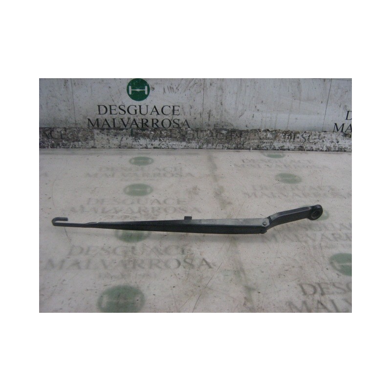 Recambio de brazo limpia delantero izquierdo para bmw serie 3 berlina (e46) 320d referencia OEM IAM 61617003931  