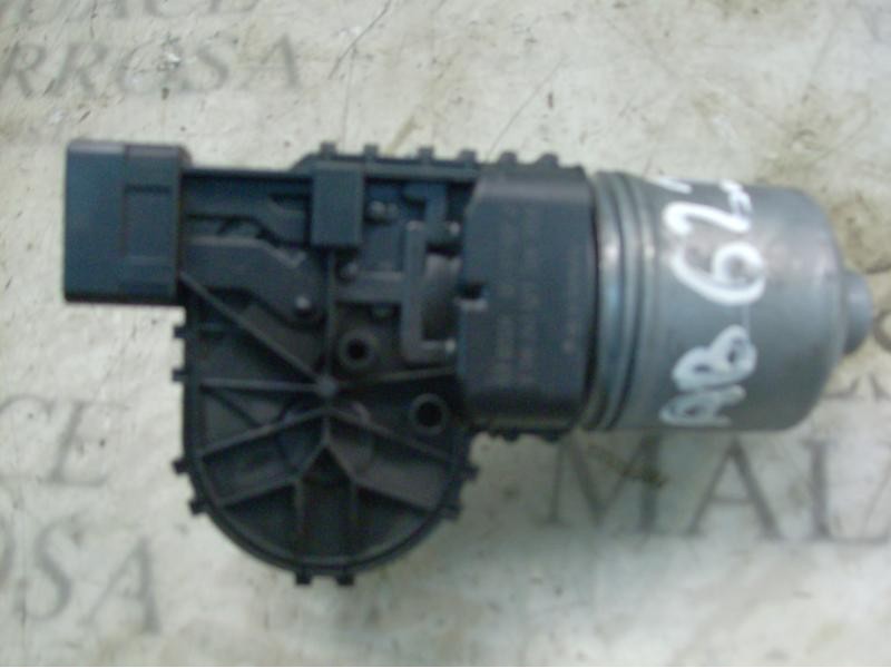 Recambio de motor limpia delantero para peugeot 206 berlina 1.6 16v cat referencia OEM IAM   