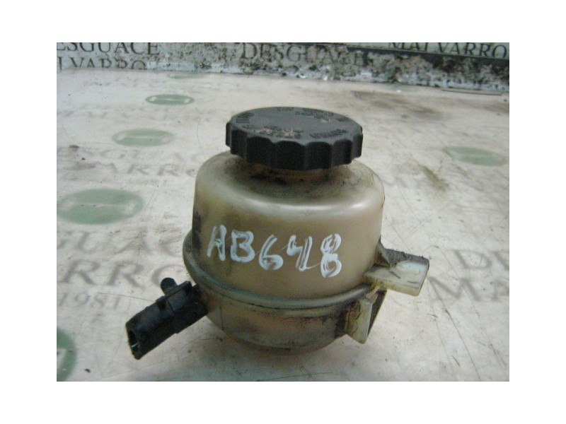 Recambio de deposito servo para kia rio ls berlina (5-ptas.) referencia OEM IAM   