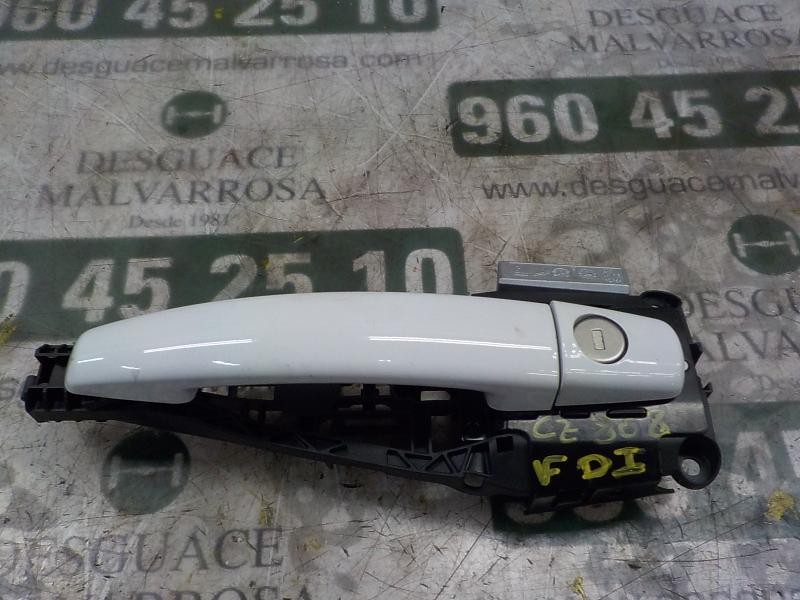 Recambio de maneta exterior delantera izquierda para opel corsa e selective referencia OEM IAM 13504025  